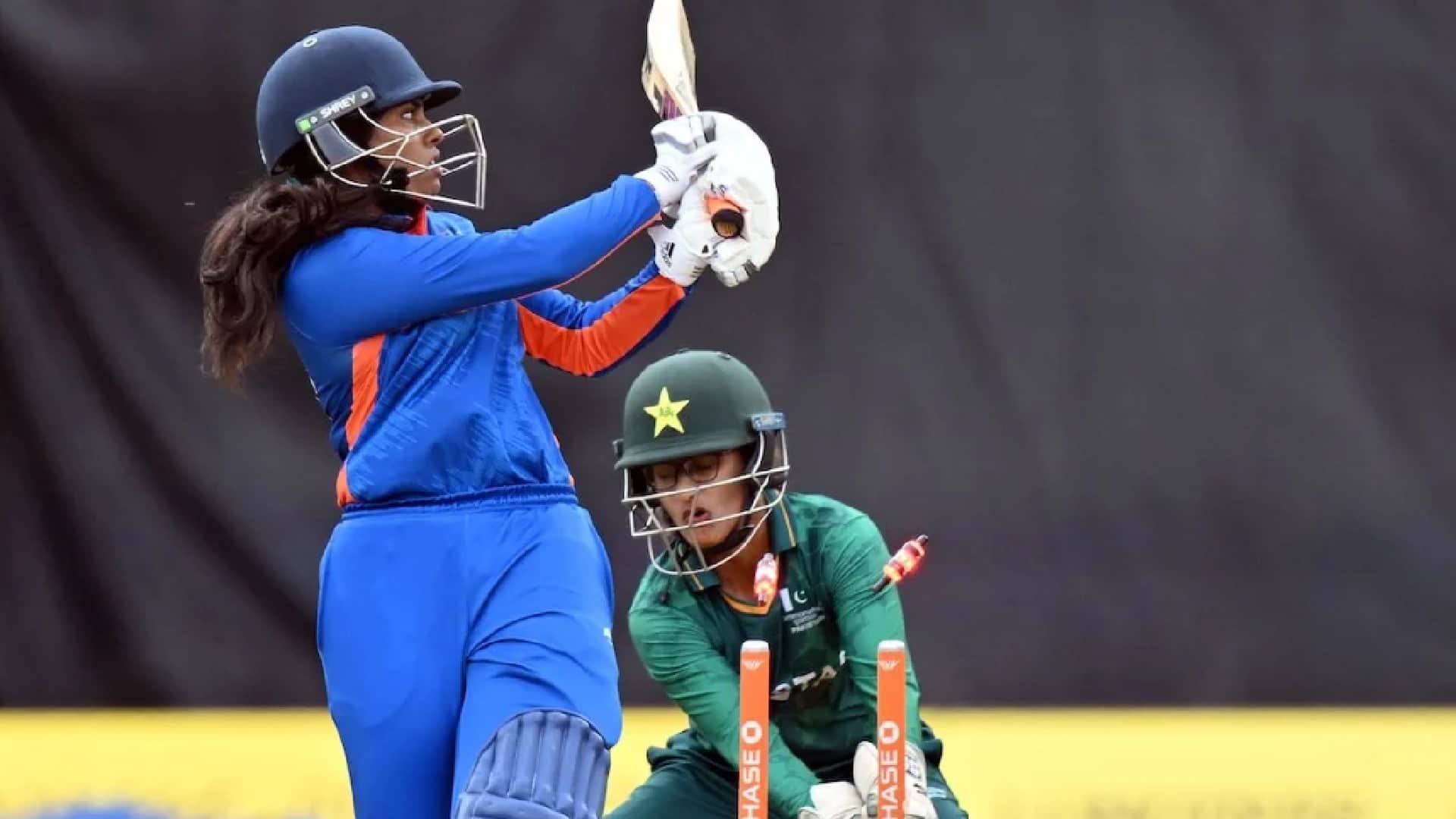 IND-W vs PAK-W T20 India beats Pakistan by 8 wickets Smriti Mandhana hits half century commonwealth games 2022