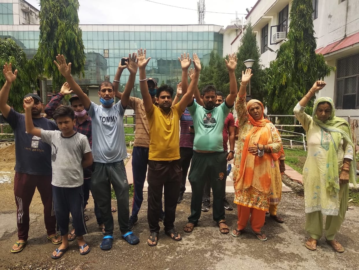 Demonstration against theft taking place in the hospital