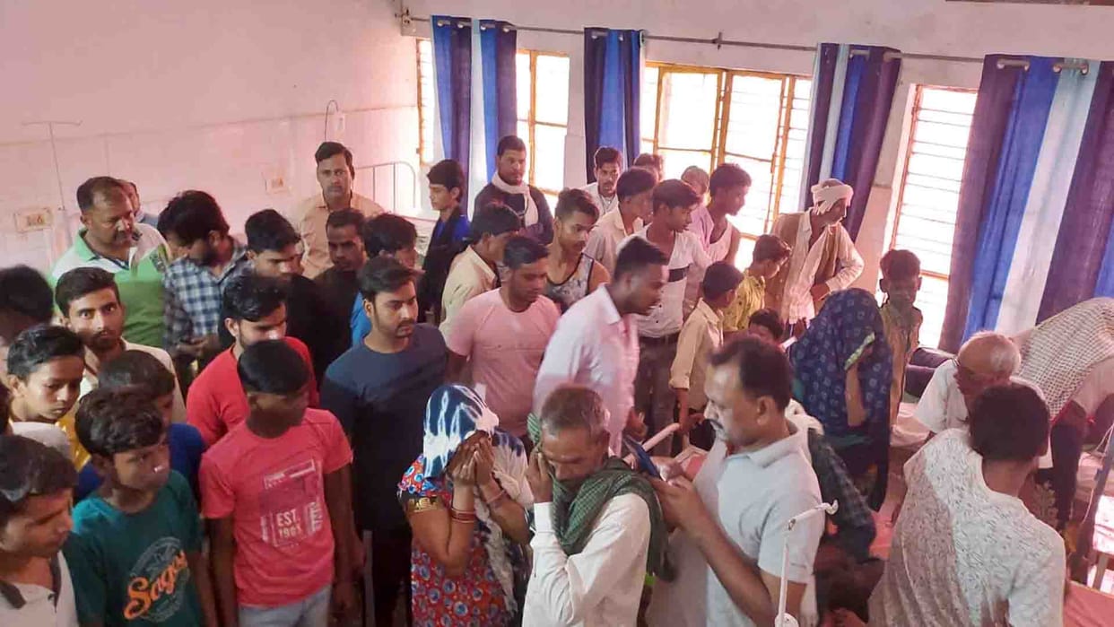 One Died and two injured in Hardoi road accident
