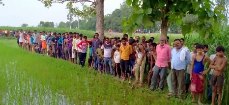 Kanwariya's body found hanging from neem tree
