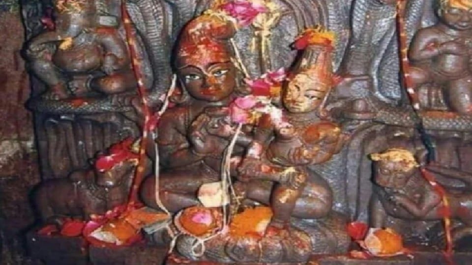 Naag Panchami 2022: What is the story of the Nag temple, which opens for one day in a year