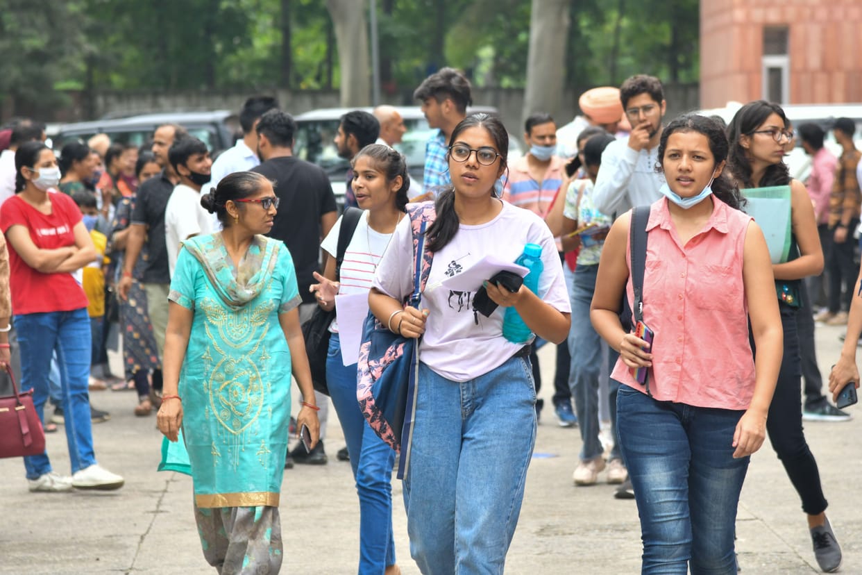 862 candidates gave entrance exam for 188 seats of LLM