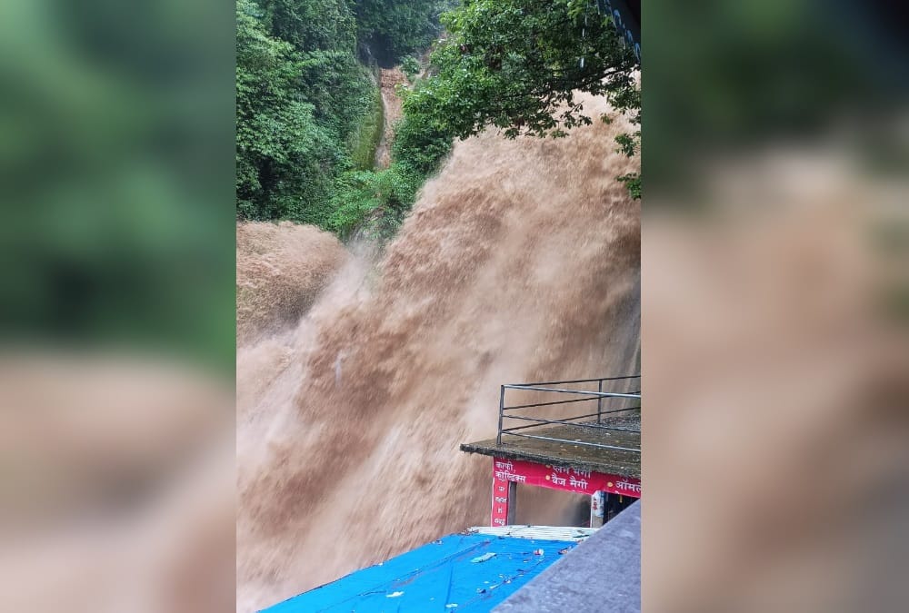 Monsoon 2022 Mussoorie News: Kempty Falls Overflow After Heavy Rainfall see Horrible visuals