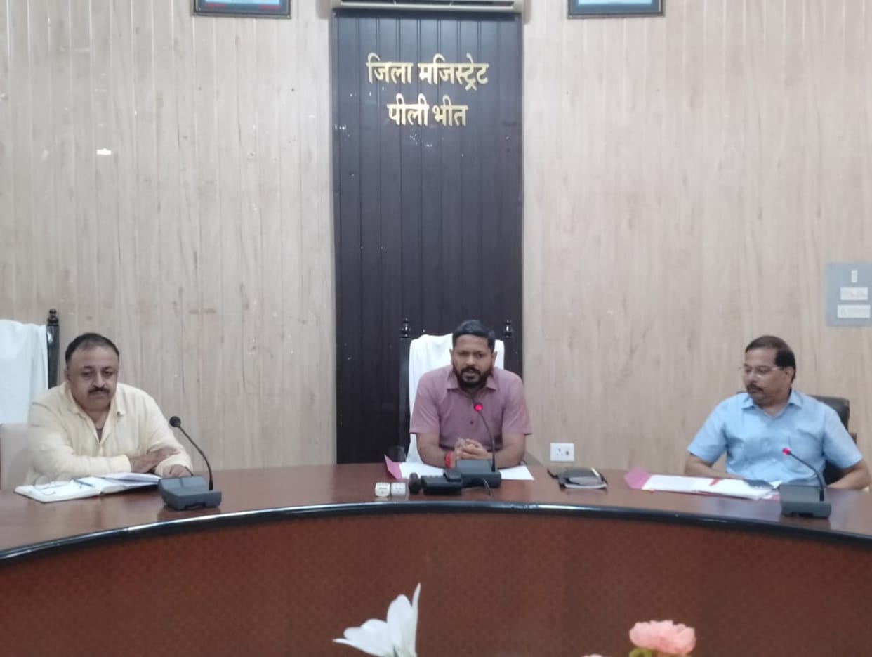Traders raised the problem of bad roads, jam