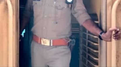 PDDU Nagar: यात्री को मारपीट कर पैसा लूटने के मामले में GRP के चार सिपाही निलंबित, मुकदमा भी दर्ज जीआरपी सिपाही