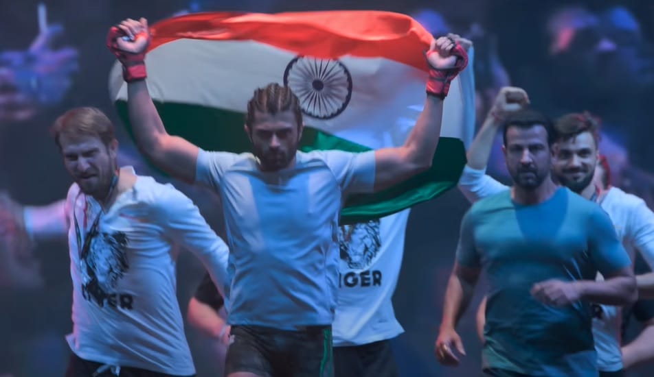 Liger Day 1 Box Office Collection Prediction Advance Booking Report in Tamil Hindi Telugu Malayalam Kannada