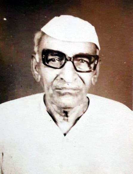 Hathras: For the independence of the country, sticks were eaten, went to jail many times