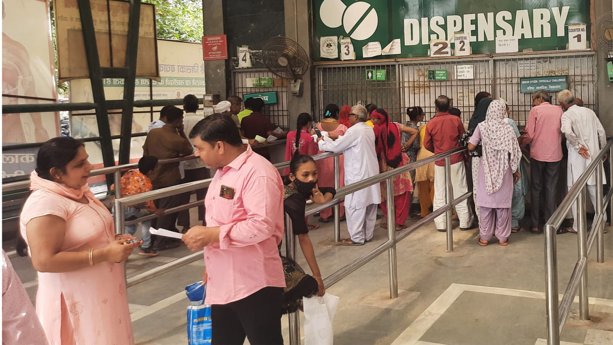 shortage of medicines in the civil hospital of Sonipat for one and a half months