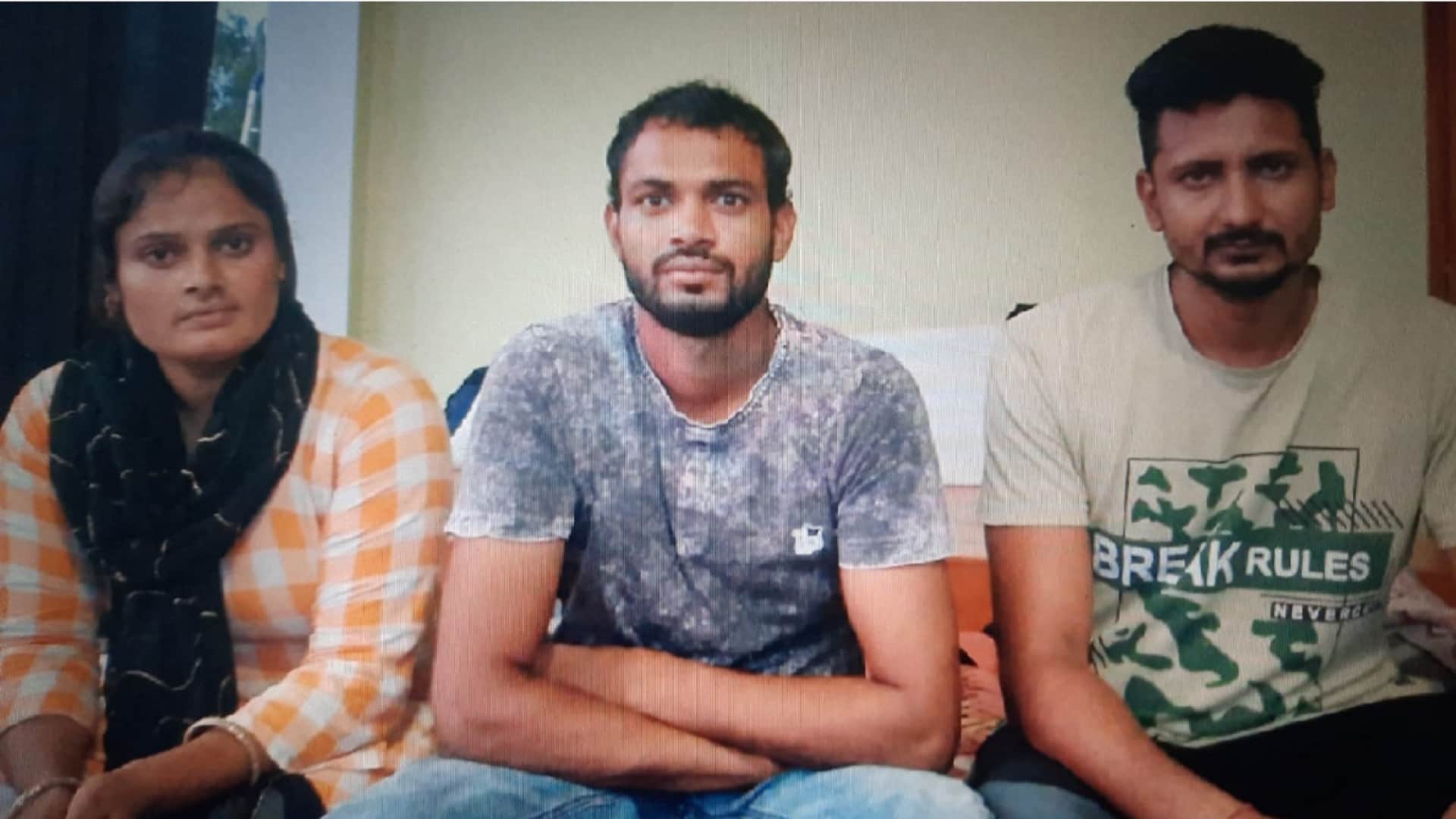 Singer Farmani Naaz has sung new song Hare Krishna Hare Krishna to be soon released on YouTube