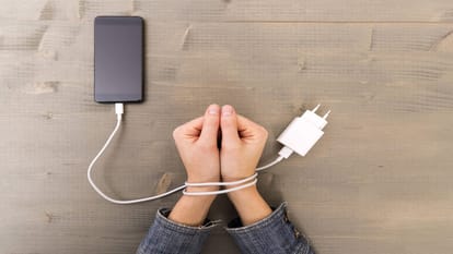 Mobile addiction is changing behaviour, increased amnesia