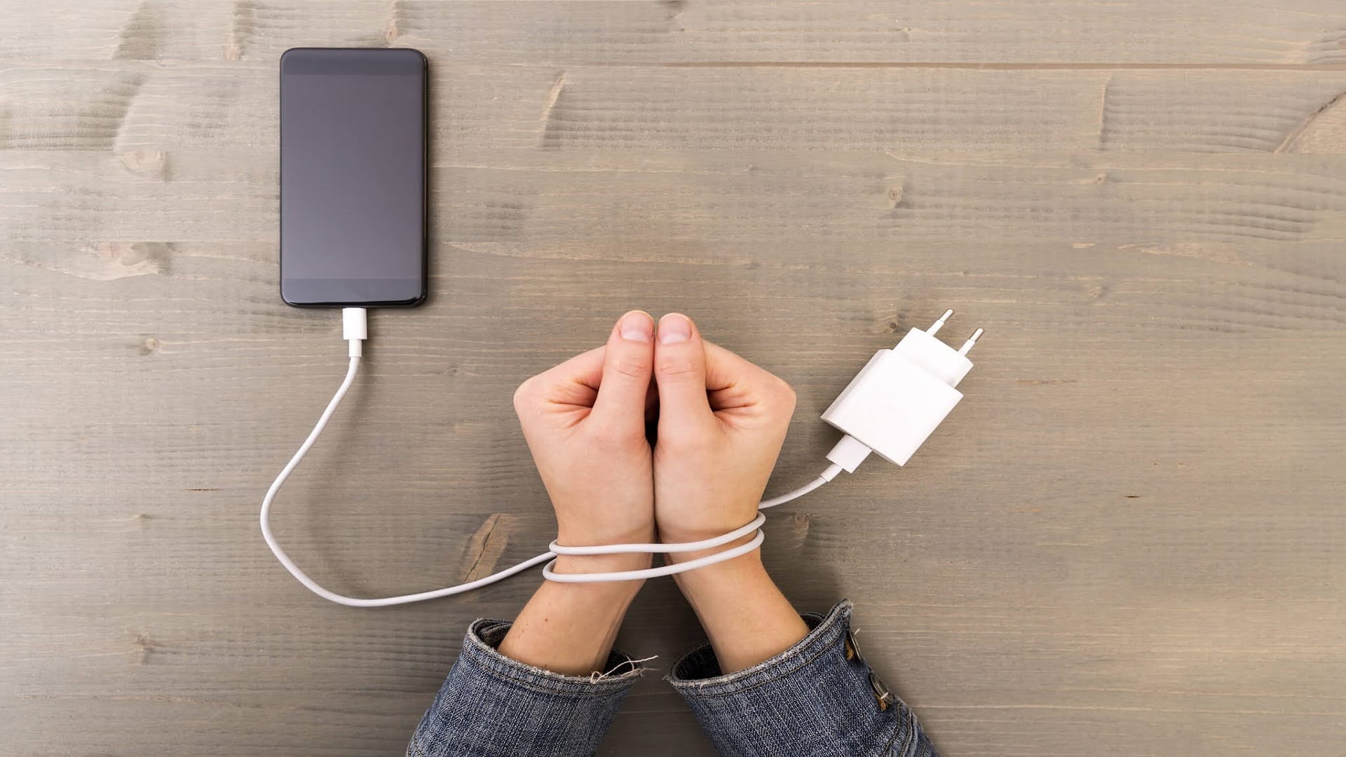 Due to addiction of mobile laptop size of children pupils decreases