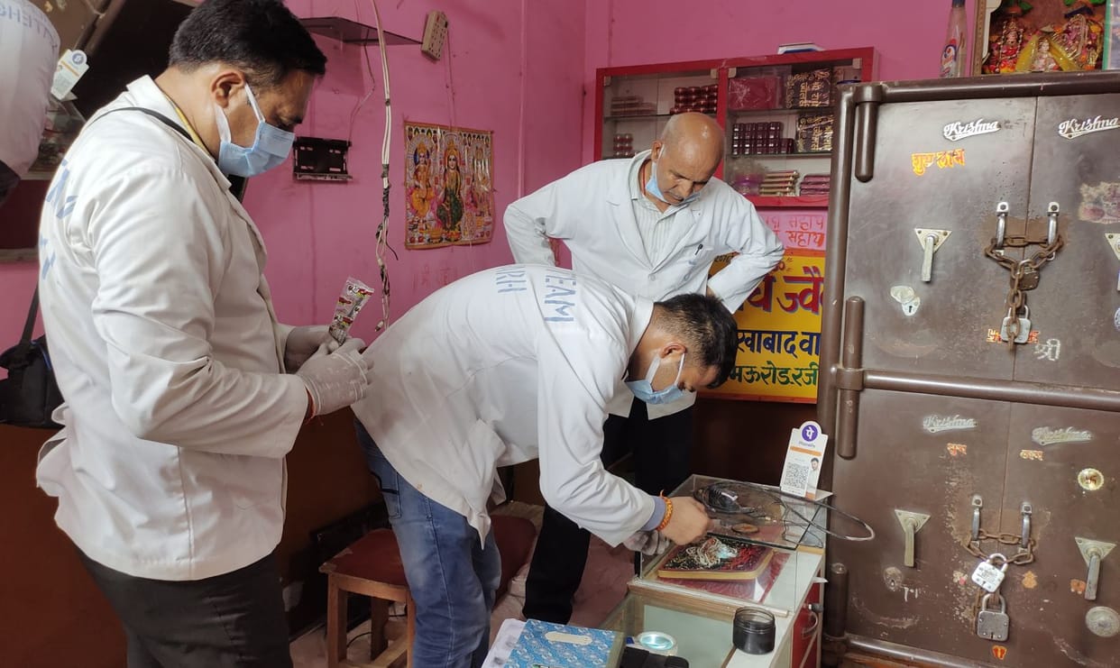 2.5 lakh stolen from three shops in Rajipur