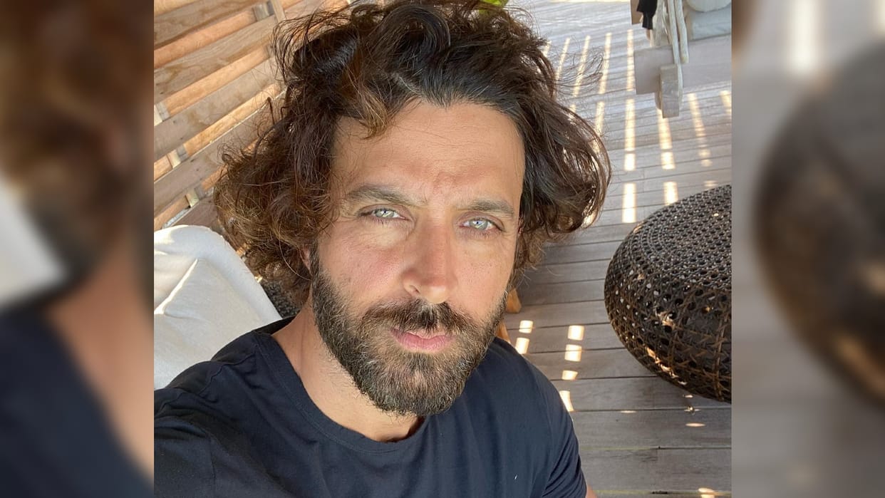 Vikram Vedha actor Hrithik Roshan new messy Look goes viral on Social media