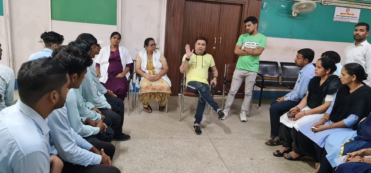 Classes of employees, instructions to improve cleanliness