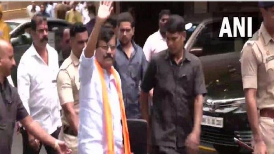 FIR against Sanjay Raut, seek original audio from Swapna Patkar