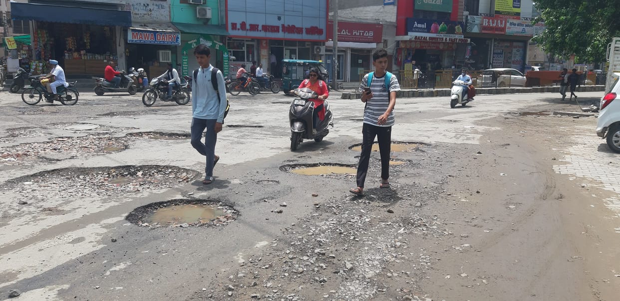 The rain spoiled the condition of the roads in the city