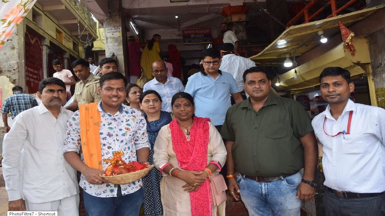 Ajmer MLA Anita Bhadel visited mother Vindhyavasini temple Mirzapur