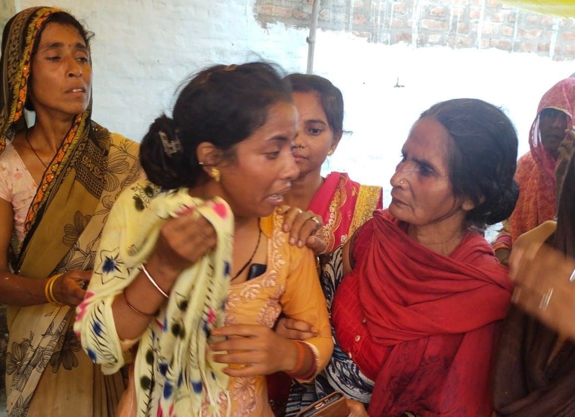 kanpur dehat: student living in nana's house died due to current