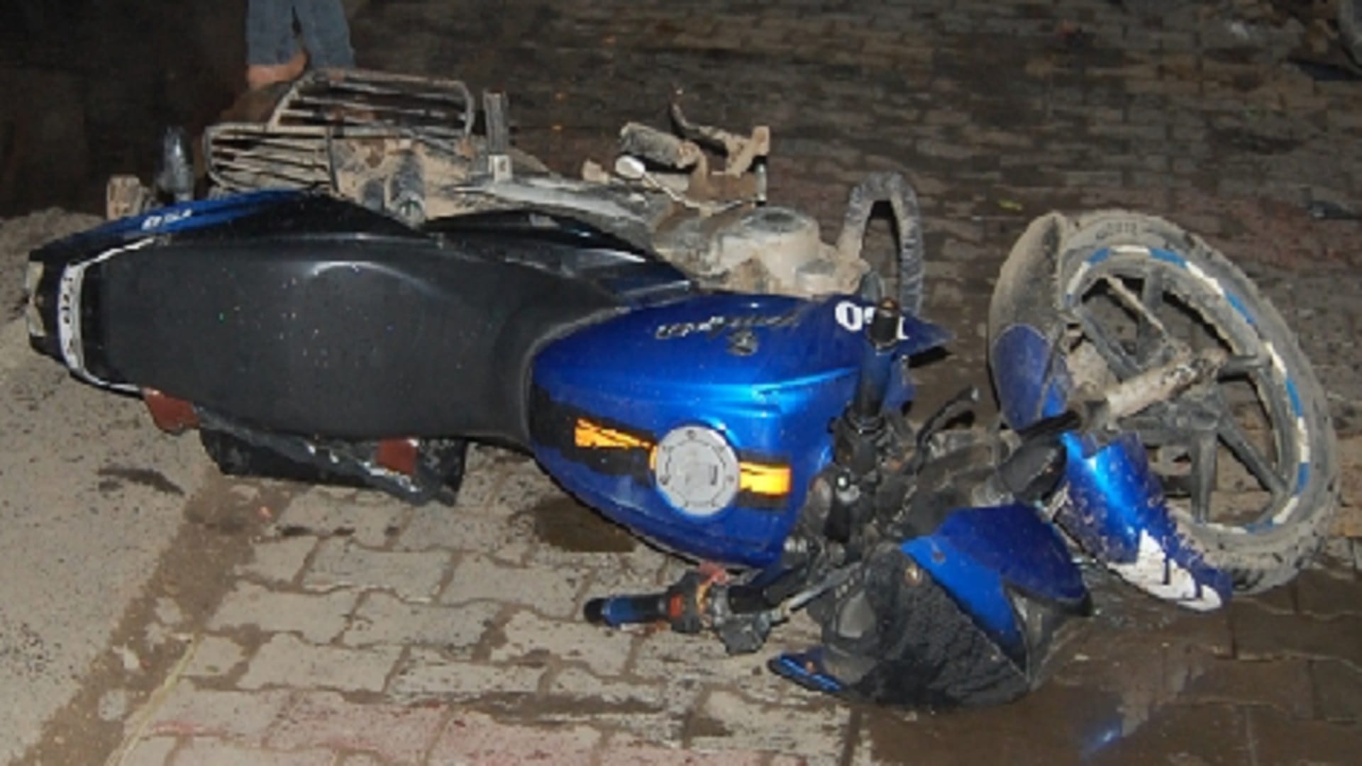 Govansh have broken many vehicle during riot in market in Baghpat city see photos