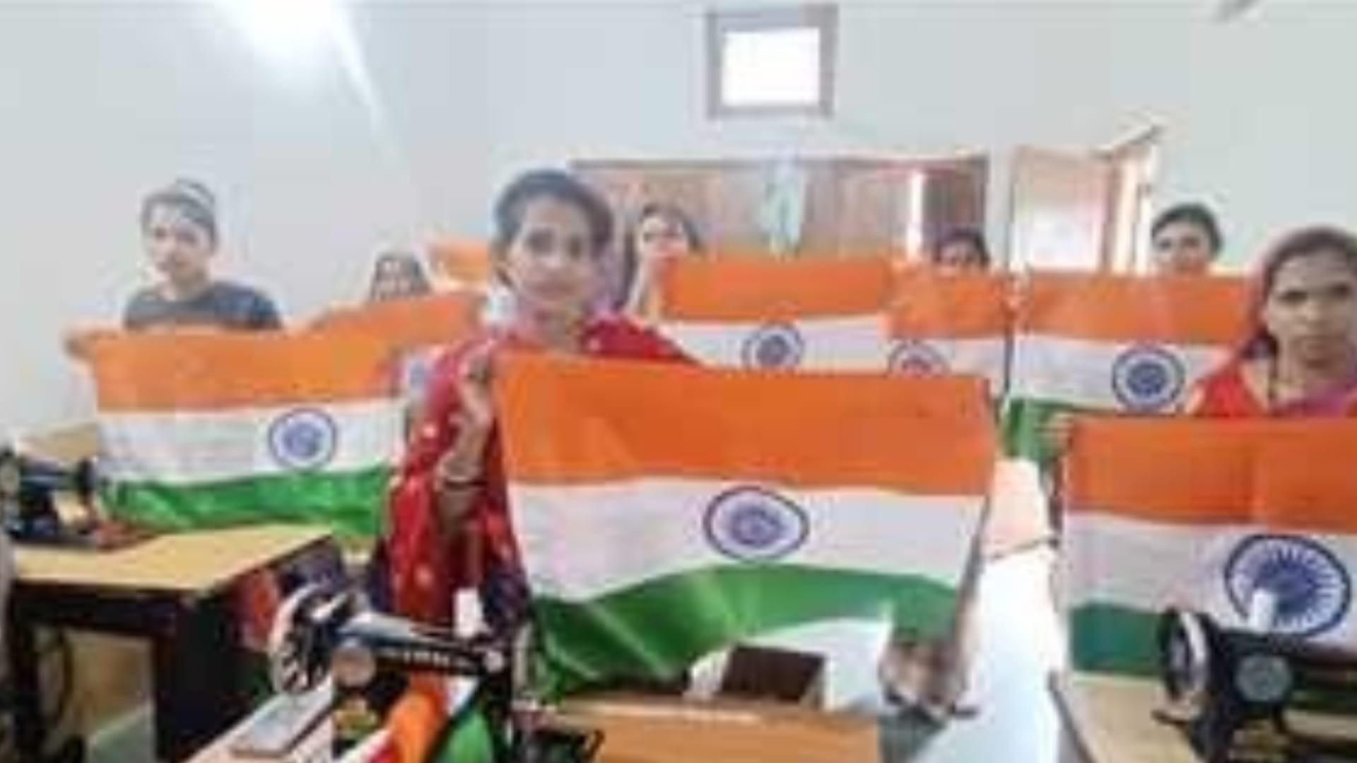 women of self help groups are engaged in making tringa a large scale In bhopal