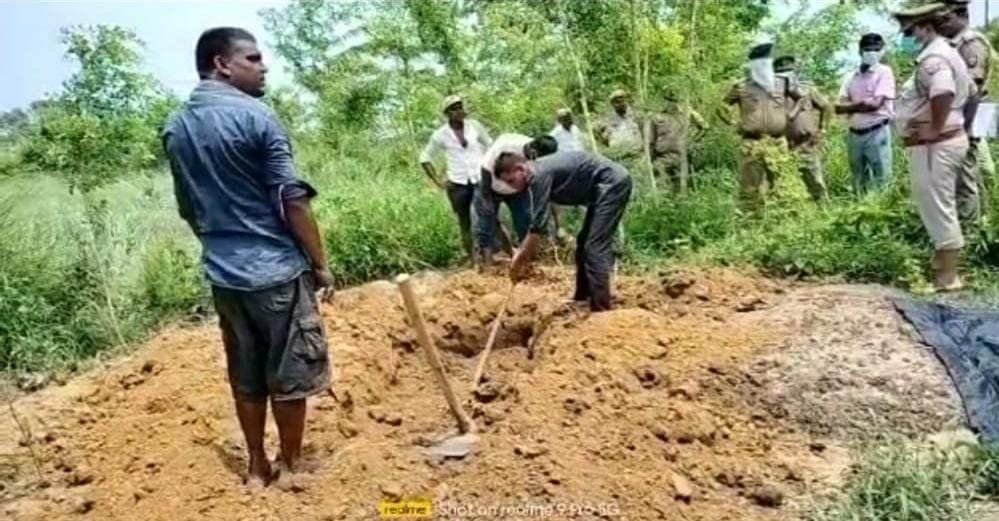 Post mortem of girl removed from grave in Siddharthnagar