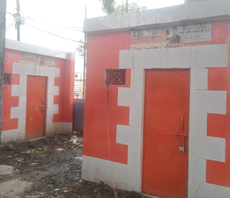 Hathras: Somewhere closed and somewhere in a dilapidated condition, toilets of basic schools