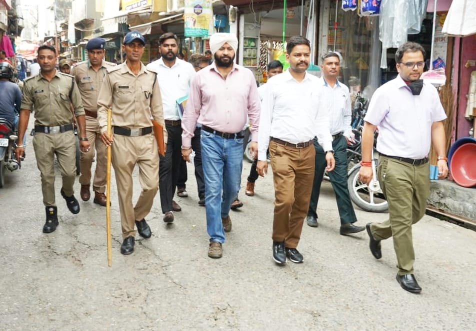 Red For Polythene in Kashipur