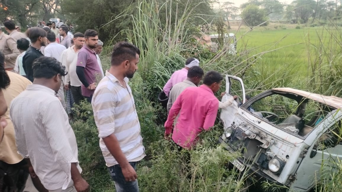 Passers-by saved the lives of those trapped in the abyss of death