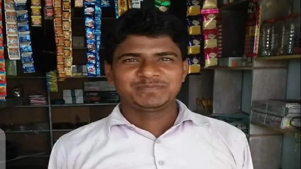 Dead body of a young man found hanging from a fan in a locked room outside in Mathura