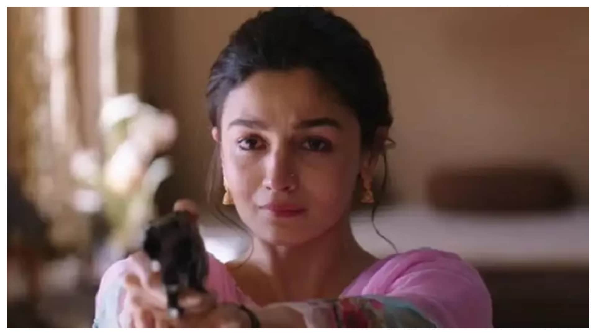 Good Luck Jerry Actress Janhvi kapoor Kapoor Holds Gun on Screen Like These Actress from Nargis to Alia Bhatt