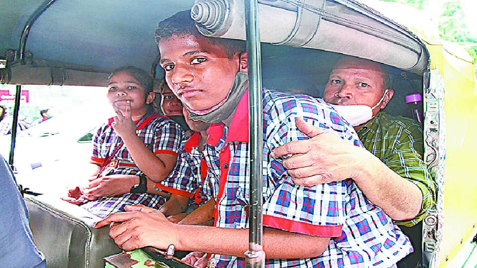 after assurance of transport minister school cab drivers end strike students and parents faced problems