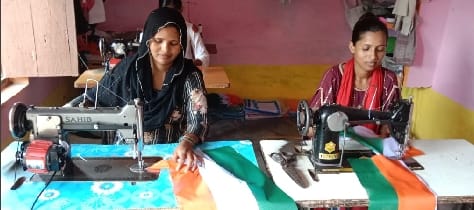 Har Ghar Tricolor Campaign Women's groups got the task of making three lakh flags