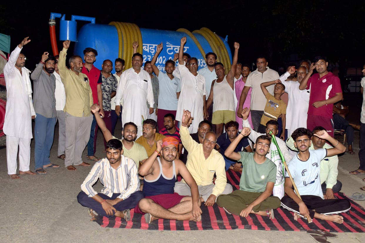 Uproar over release of chemical-rich water in the fields, villagers jammed