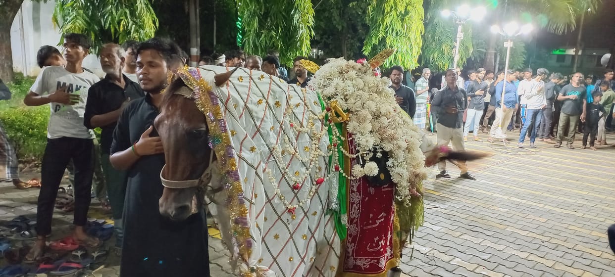 ... Zainab kept giving rokar always, save Abbas