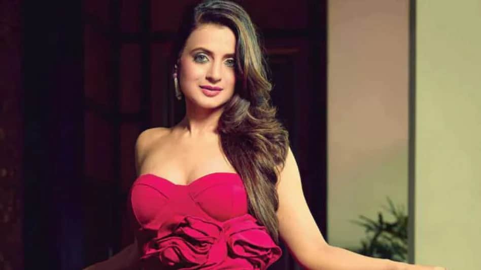 ameesha patel breaks silence on relationship with vikram bhatt said for 12 years i was like no men only peace