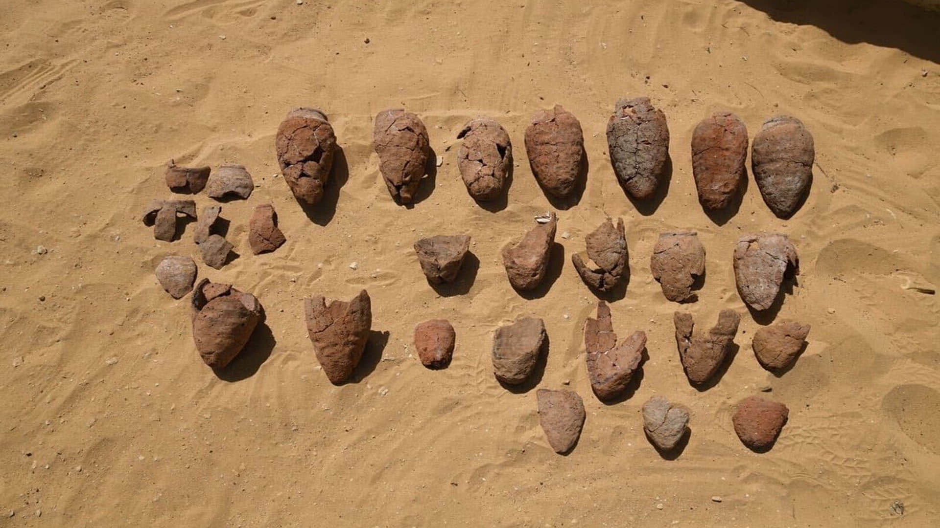 Egypt Sun Temple Buried Ancient Sun Temple Found In Desert 4500 Years Old News in Hindi