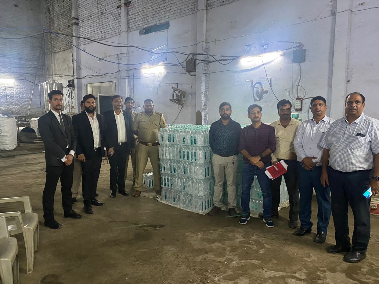 kanpur dehat: Duplicate water manufacturing factory of reputed company raided, 500 bottles seized, case registered