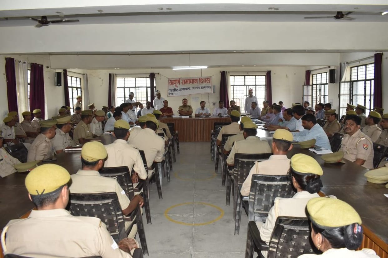 Hathras: Entry will be available in the polling place only if the name is in the voter list