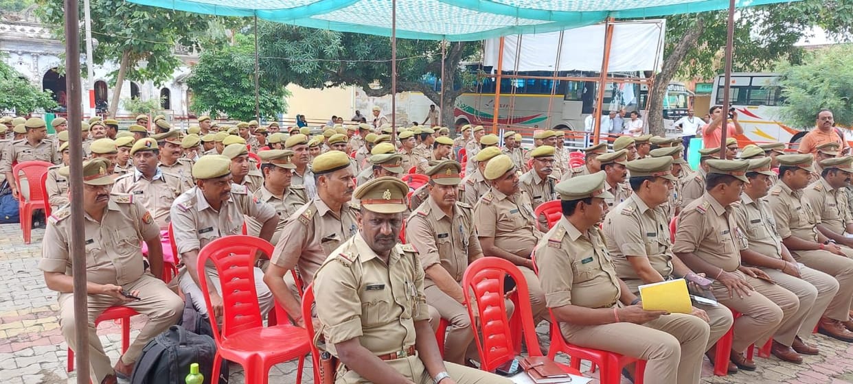 Polling parties leave, today voting for district panchayat by-election