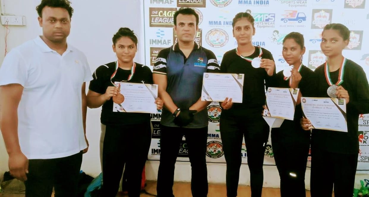 Tanishka won gold medal in mixed martial arts competition