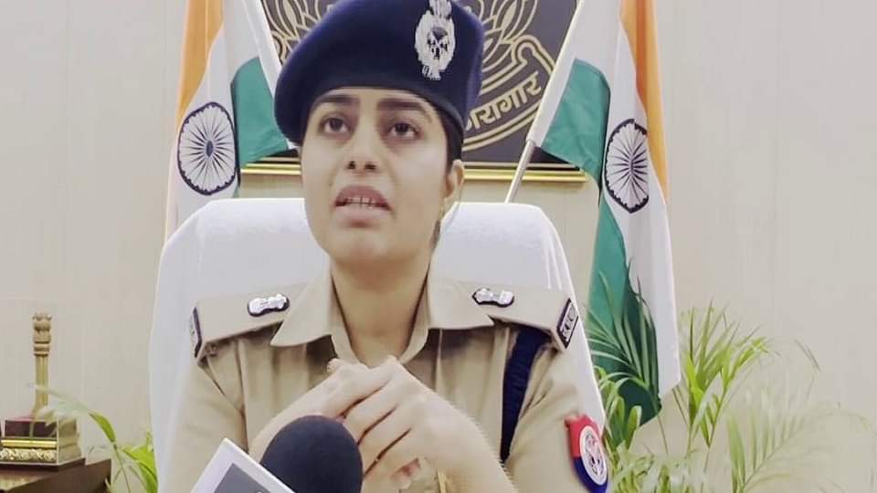 Mainpuri Jail authorities provide education to illiterate inmates