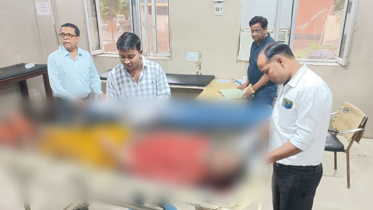 love couple committed suicide shot them selves at mainpur UP News