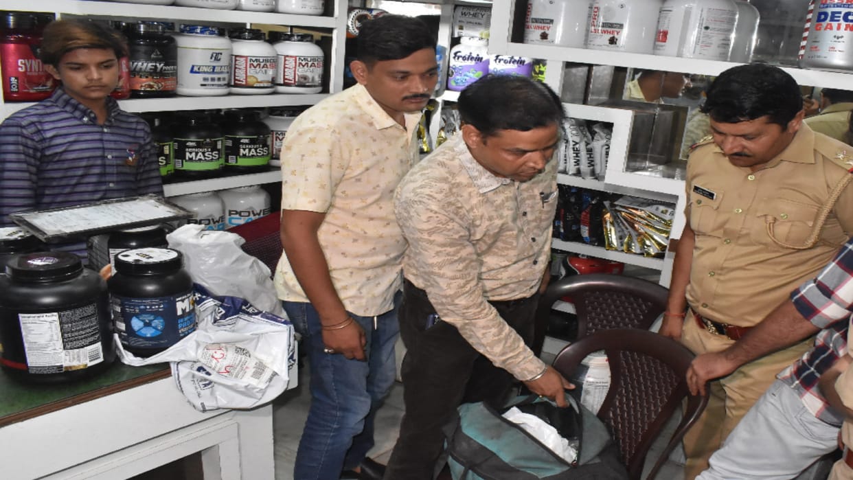 Meerut police have revealed a big case of fake food supplements due raided in Khernagar