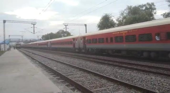 The rider ran away leaving the cycle on the track in front of the North East Express
