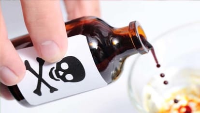 Husband and wife consumed poisonous substance after quarrel in bareilly