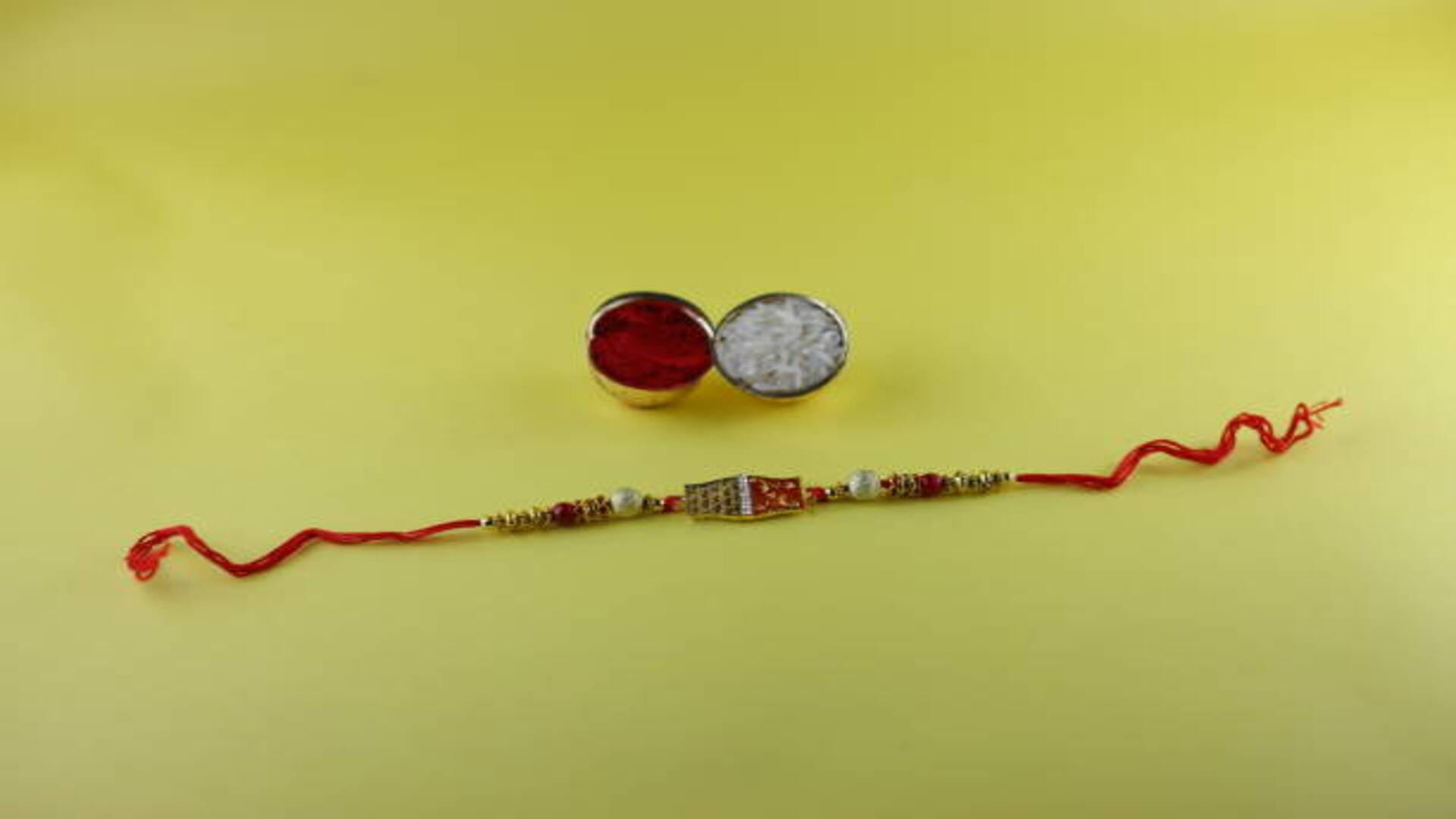 Raksha Bandhan 2023 date Brothers should Not do These Mistake On Rakshabandhan