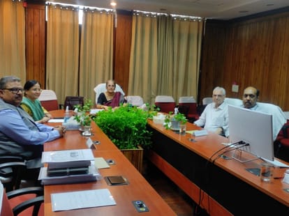 यूनिफॉर्म सिविल कोड ड्राफ्ट कमेटी की बैठक