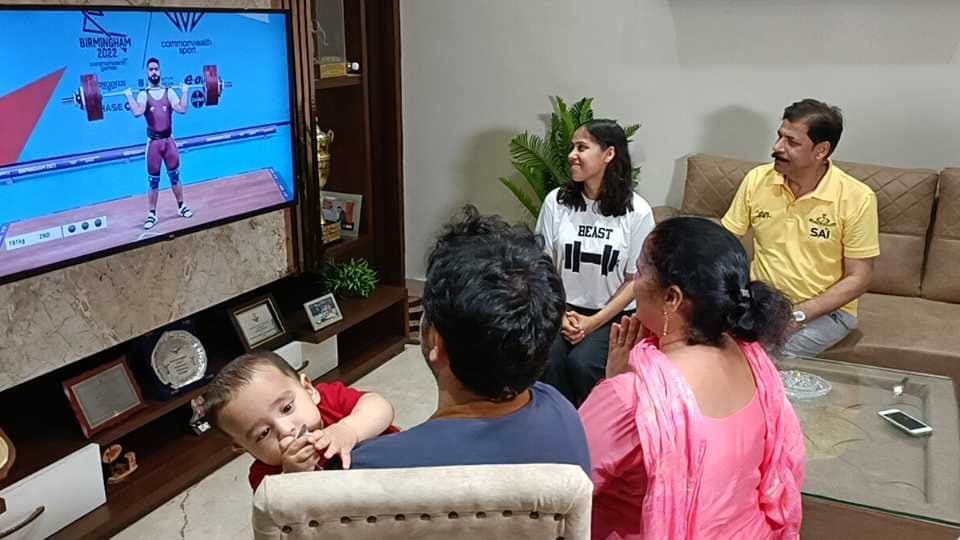 Vikas Thakur wins weightlifting silver at Commonwealth Games