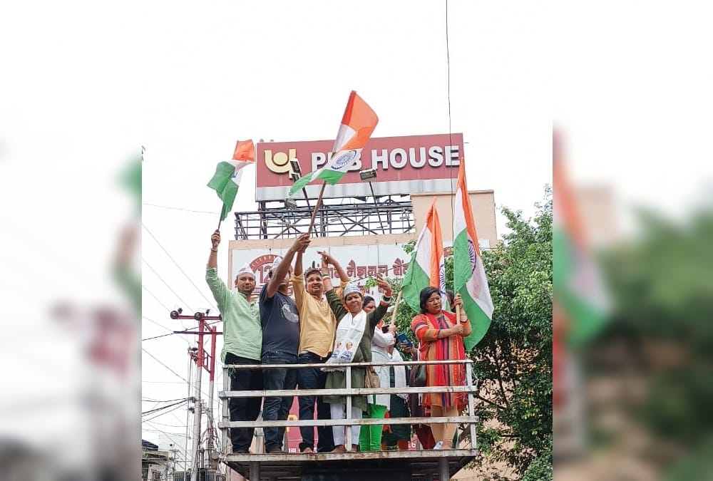 Independence Day 2022: AAP workers Held tiranga yatra With 101 feet long tricolor in Uttarakhand