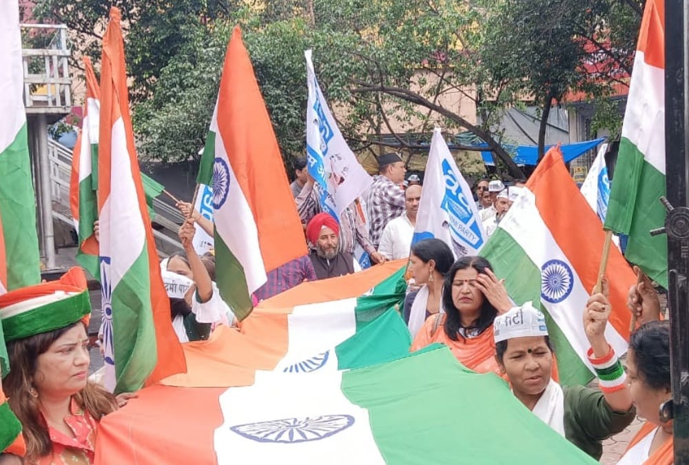 Independence Day 2022: AAP workers Held tiranga yatra With 101 feet long tricolor in Uttarakhand